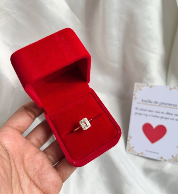 Anillo promesa cuadrado